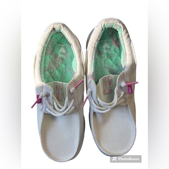 Women’s Reef Shoe, 9 - Picture 1 of 7